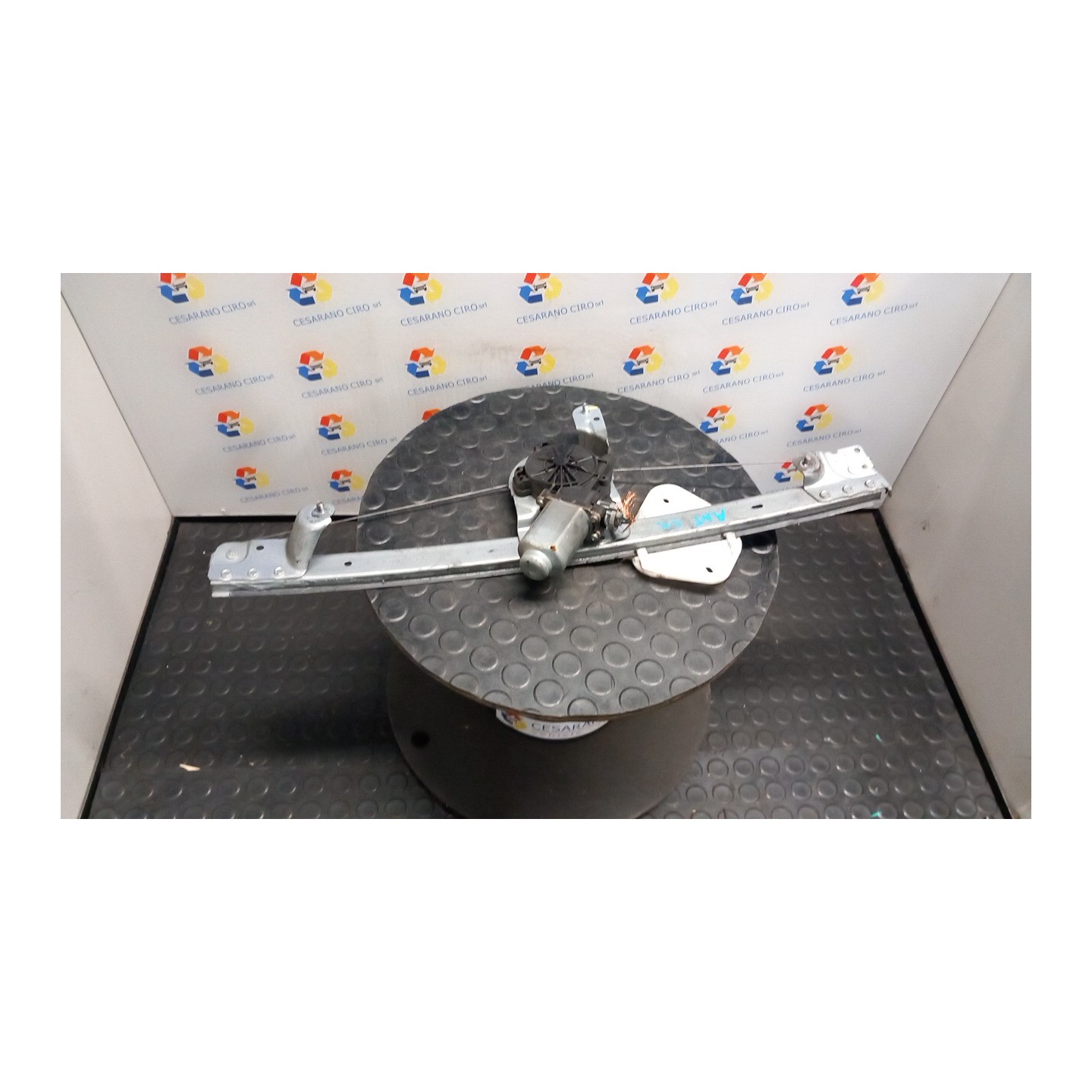 ALZACRISTALLO ELETTR. PORTA ANT. C/M SX. 043 DACIA LOGAN (05/08-10/12) K7MF7 8200901099