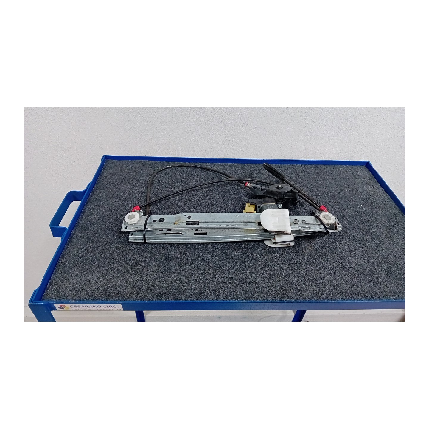ALZACRISTALLO ELETTR. PORTA ANT. SX. 045 FORD FIESTA (CB1) (09/08-10/13)  1742386