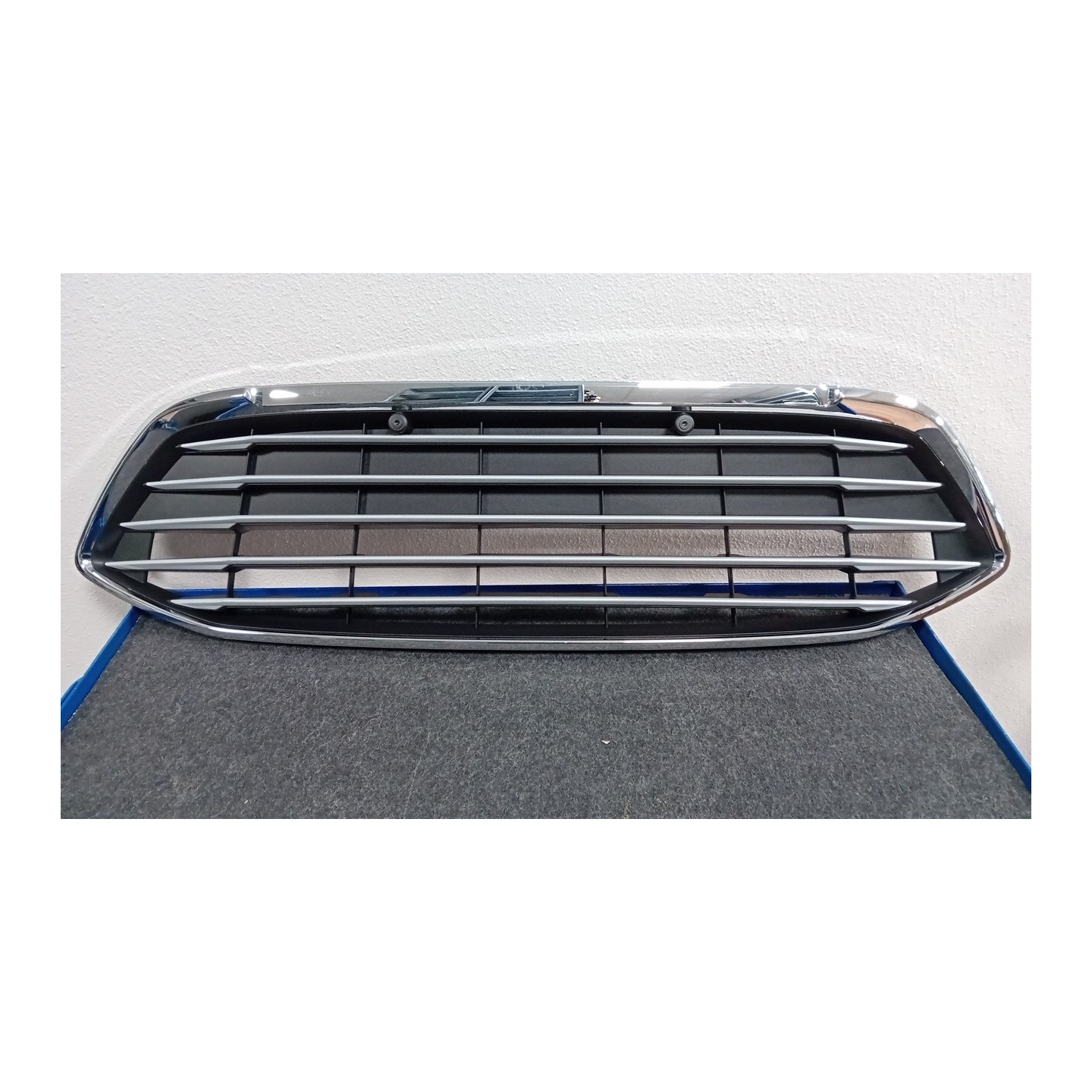 GRIGLIA 028 FORD FOCUS (CGE) (04/18-)  2292763