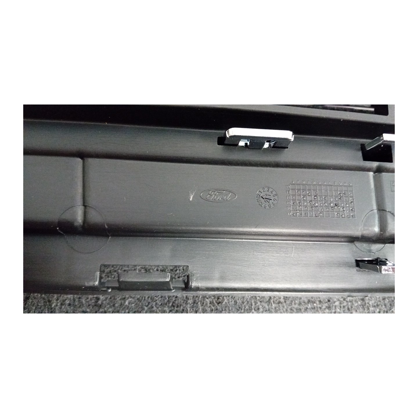 GRIGLIA P/SERIE 5/10/20/25 035 FORD MONDEO (CNG) (10/14-10/19)  2008162