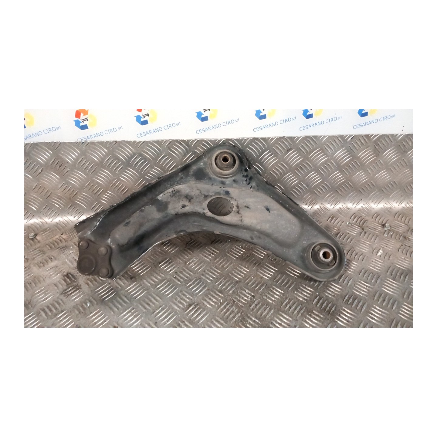 BRACCIO OSCILLANTE SOSP. ANT. DX. 086 PEUGEOT 207 (04/06-06/09) 8FS 3521N8