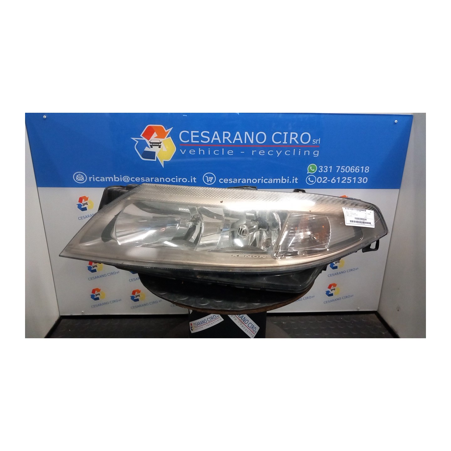 PROIETTORE SX. 099 RENAULT LAGUNA 2A SERIE (03/01-09/07) F4PC7 7701048927
