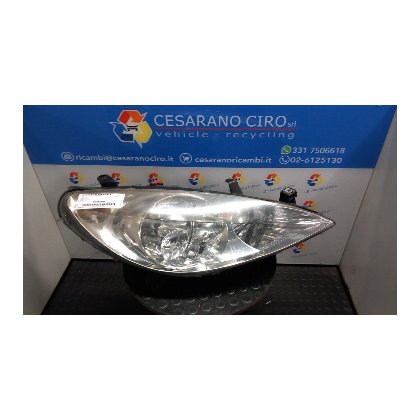PROIETTORE S/FENDINEBBIA VALEO DX. 075 PEUGEOT 307 (04/01-12/06) NFU 6205Z2