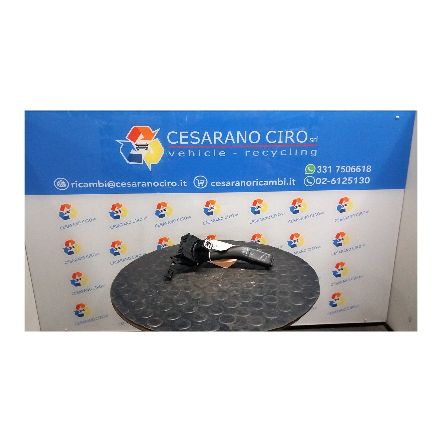 BLOCCO COMANDI TERGICRISTALLI 011 VOLKSWAGEN GOLF (5K/AJ) (09/08-) CAY NB0286023048019