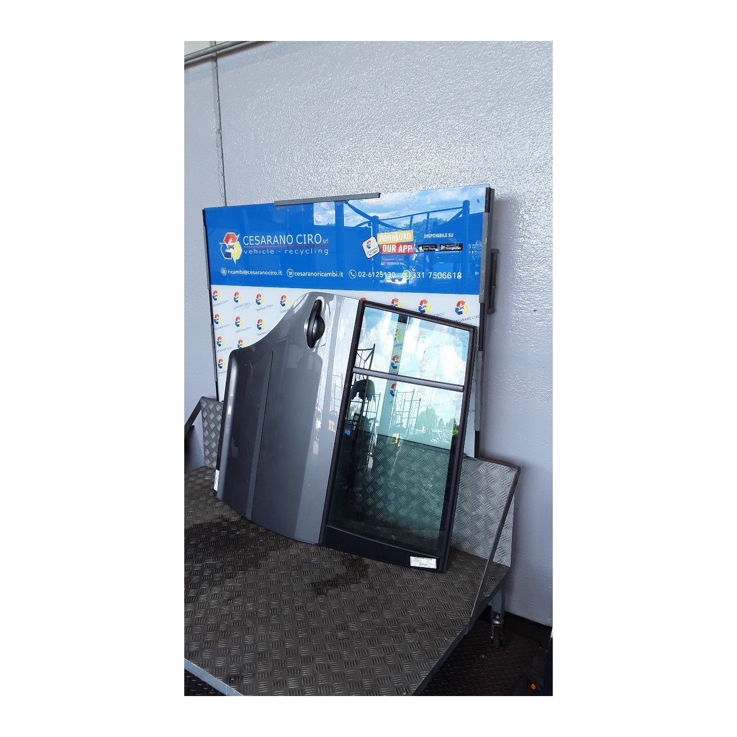 PORTA POST. DX. 068 VOLKSWAGEN TOURAN (1T) (08/10-) CAY 1T0833056S