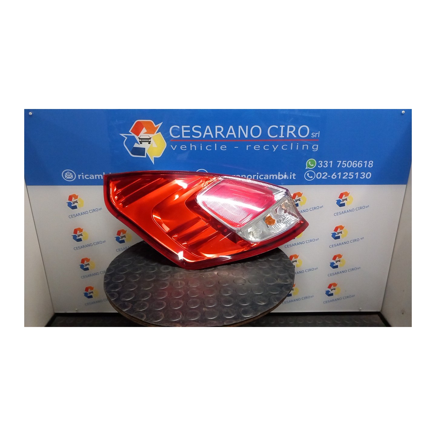 FANALE POST. SX. 104 FORD FIESTA (CCN) (11/12-) UGJC 1823622