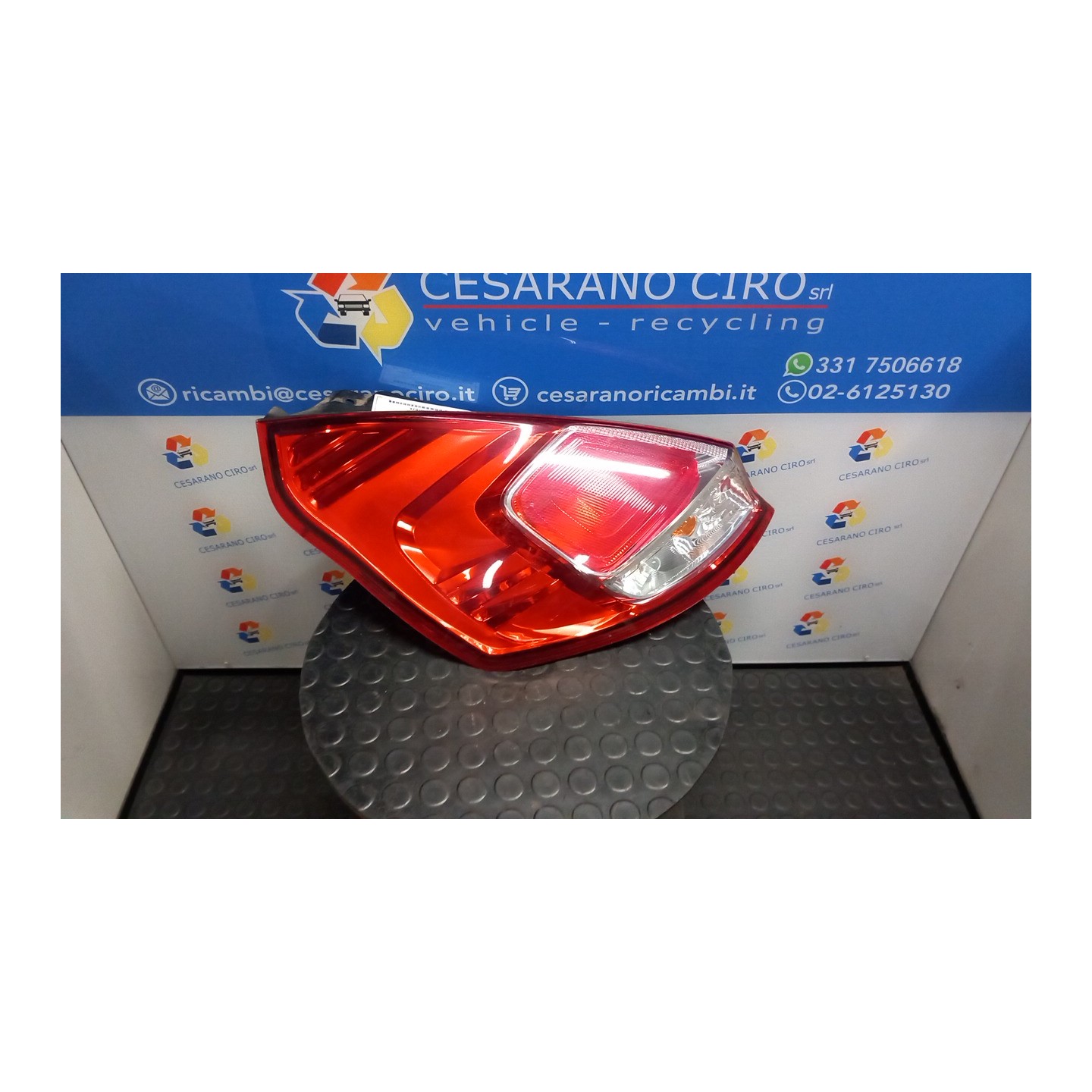 FANALE POST. SX. 104 FORD FIESTA (CCN) (11/12-) UGJC 1823622