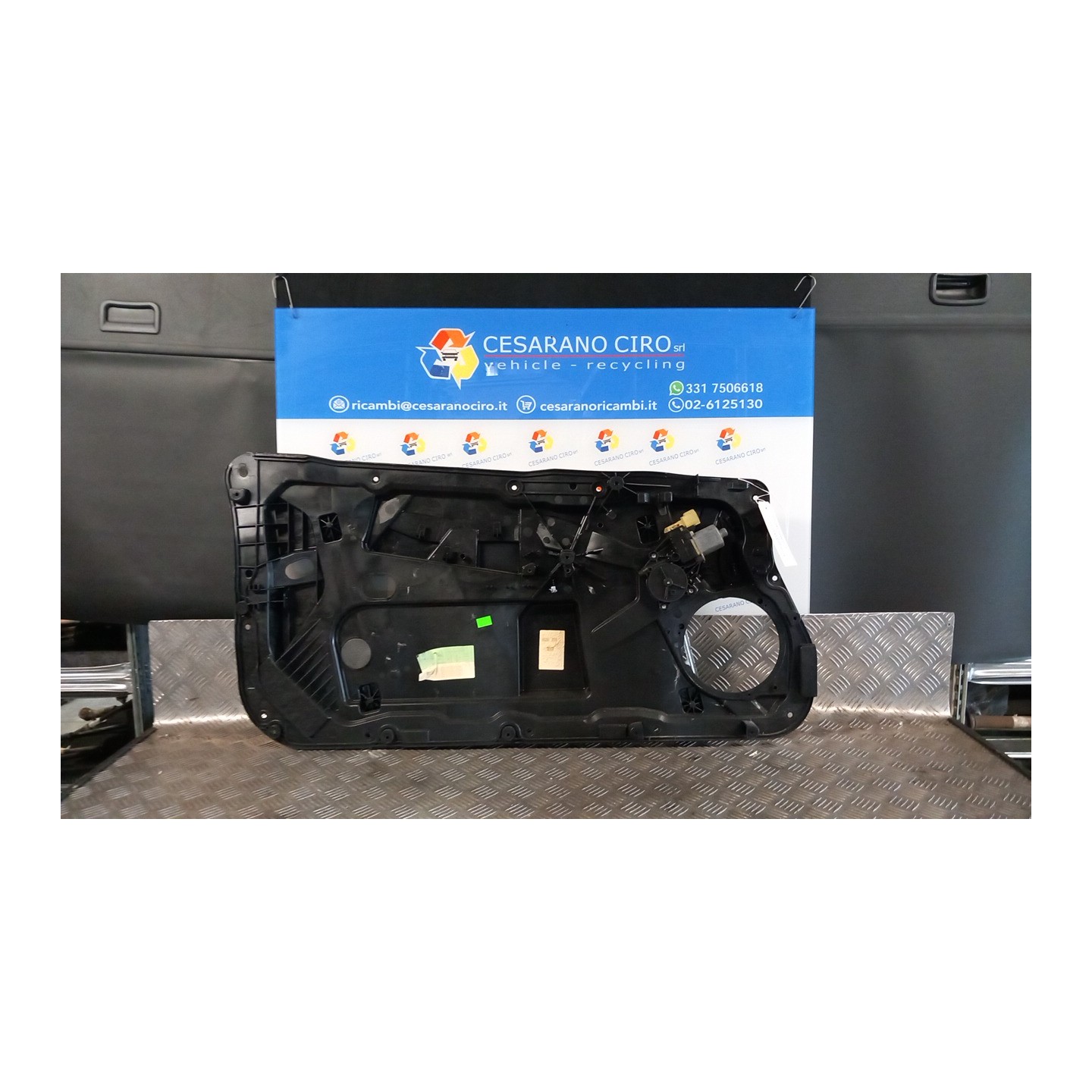 ALZACRISTALLO ELETTR. PORTA ANT. SX. 016 FORD FIESTA (CCN) (11/12-) UGJC 1674681