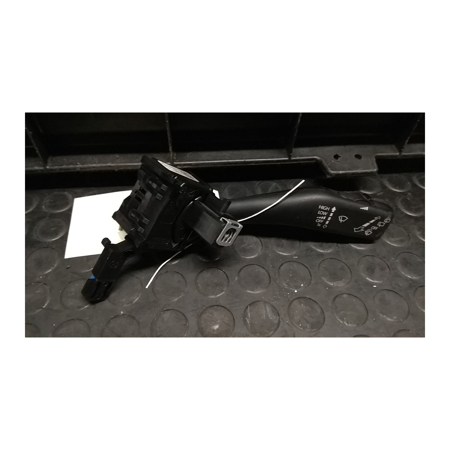 BLOCCO COMANDI TERGICRISTALLI 085 VOLKSWAGEN GOLF (1K) (10/03-12/09) BSE 1K0953519H9B9