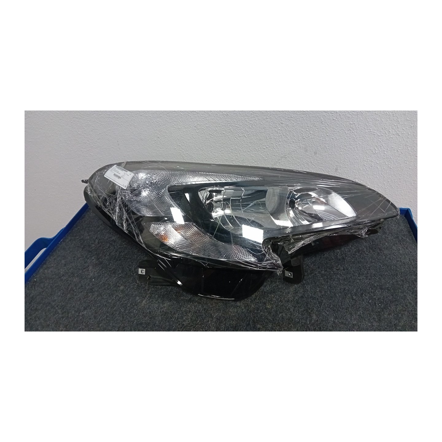 PROIETTORE DX. 008 OPEL CORSA (X15) (12/14-12/19)  39108223