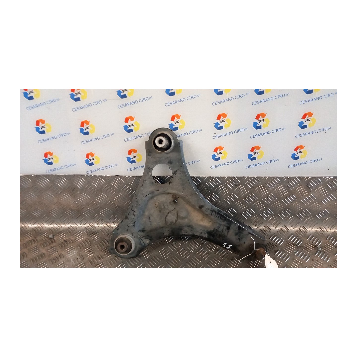 BRACCIO OSCILLANTE SOSP. ANT. P/DISC SX. 038 RENAULT TWINGO 3A SERIE (06/19-) B4DD4 545055456R