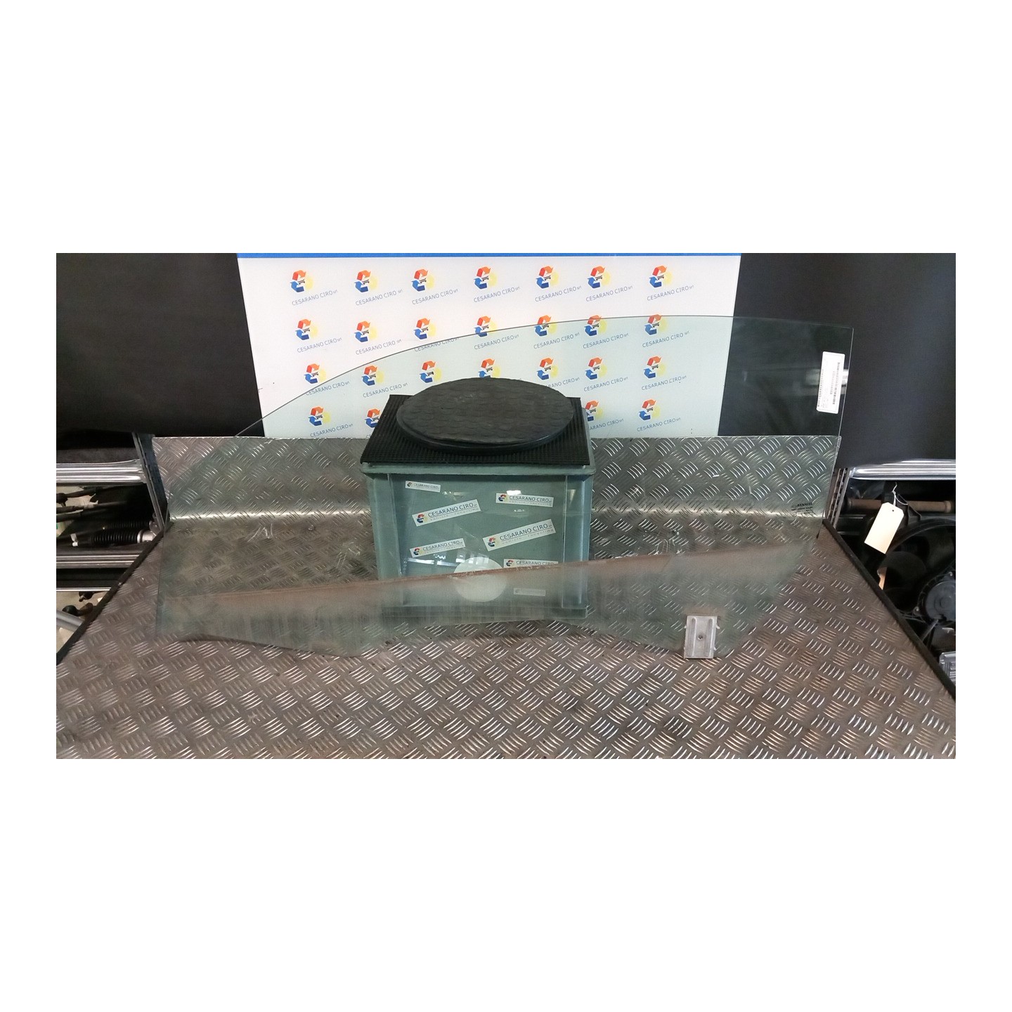 SCENDENTE PORTA ANT. SX. 009 RENAULT MEGANE C+C 2A SERIE (02/06-) K4MD8 8200094796