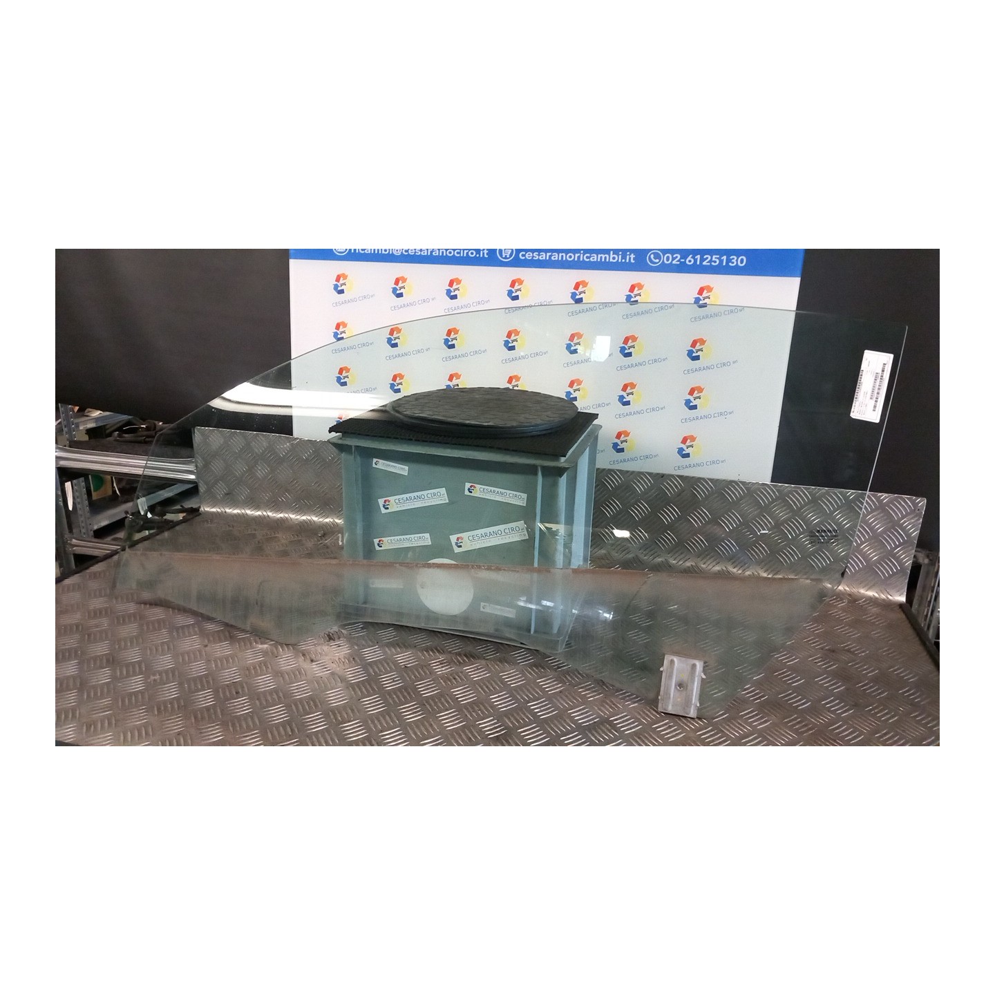 SCENDENTE PORTA ANT. SX. 009 RENAULT MEGANE C+C 2A SERIE (02/06-) K4MD8 8200094796