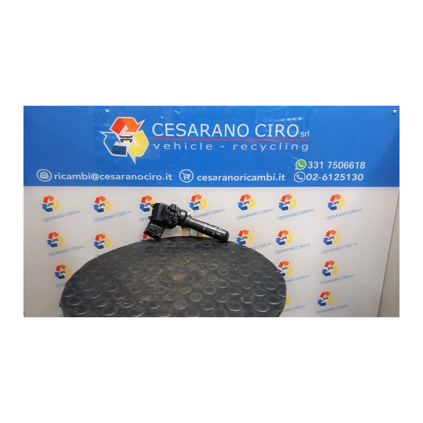 BLOCCO COMANDI TERGICRISTALLI 122 TOYOTA YARIS (11/05-02/12) 1NRFE 846520D031