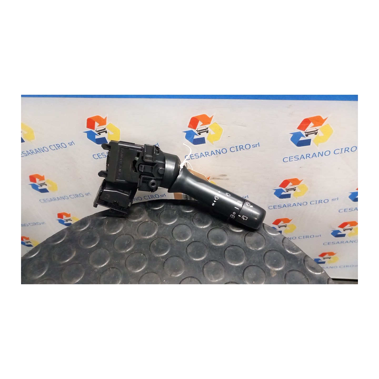 BLOCCO COMANDI TERGICRISTALLI 122 TOYOTA YARIS (11/05-02/12) 1NRFE 846520D031