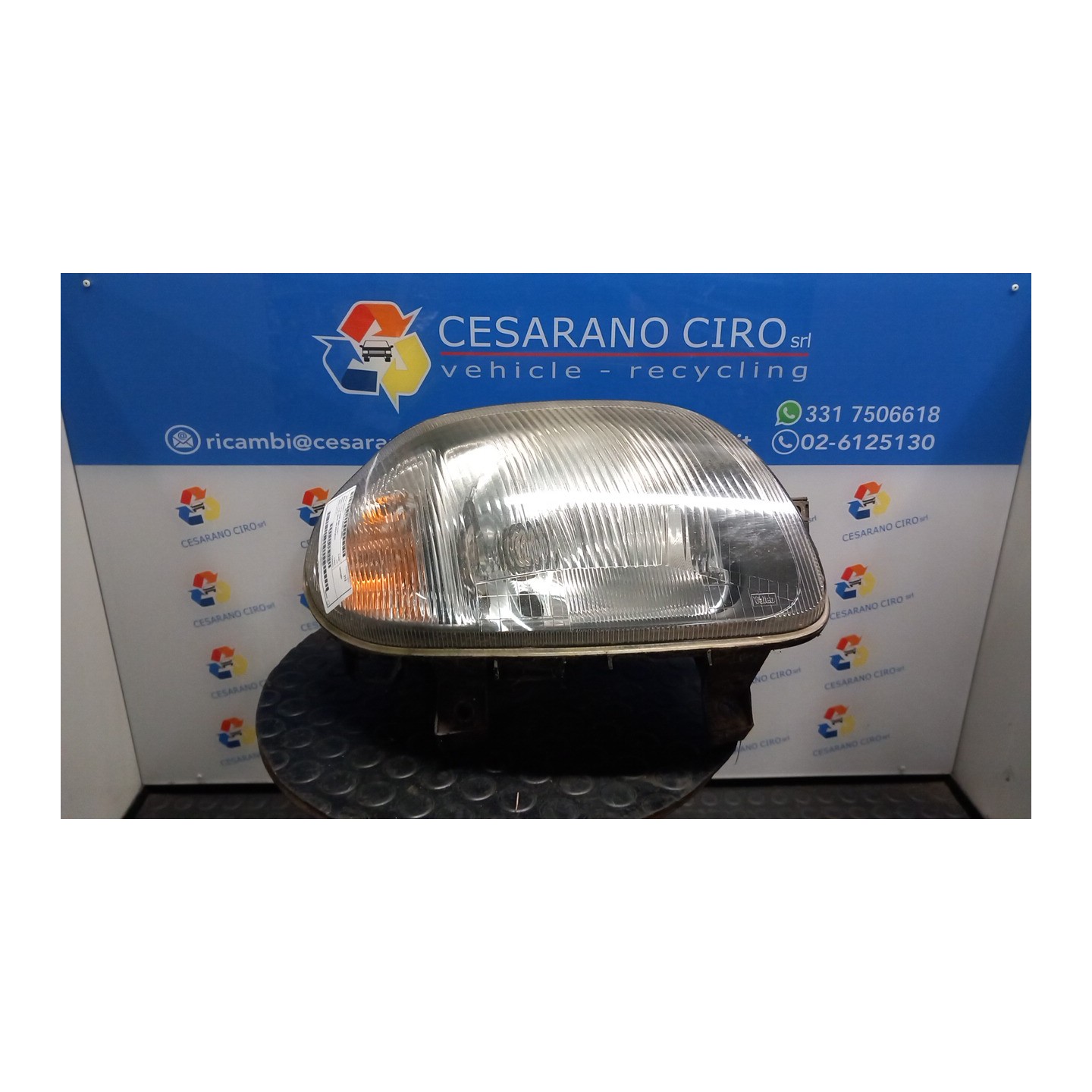PROIETTORE DX. 053 RENAULT CLIO 2A SERIE (05/01-11/10) D7FG7 7701057658