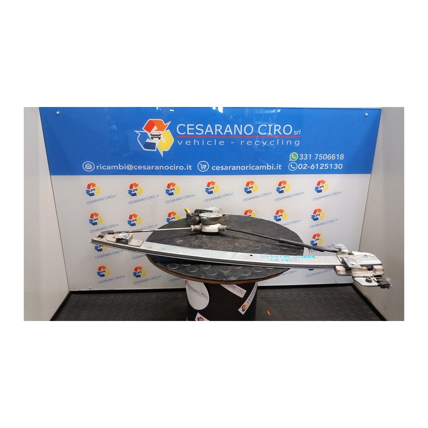 ALZACRISTALLO ELETTR. PORTA POST. CON MOTORINO DX. 001 SUZUKI VITARA (01/91-12/98) RF 8350157B00000