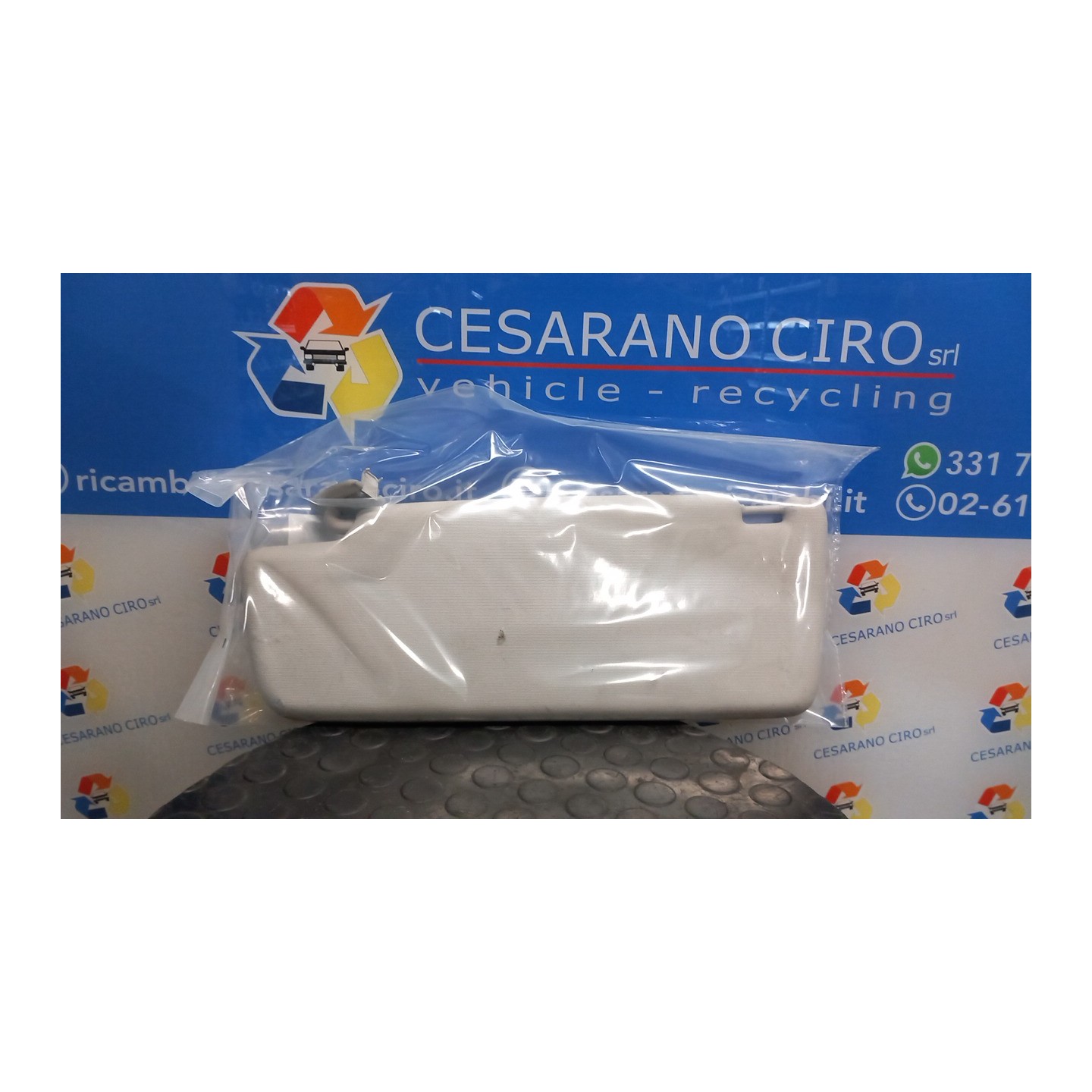 ALETTA PARASOLE PARABREZZA DX. 052 VOLKSWAGEN TOURAN (1T) (08/10-) CAY 1T0857552J2F4