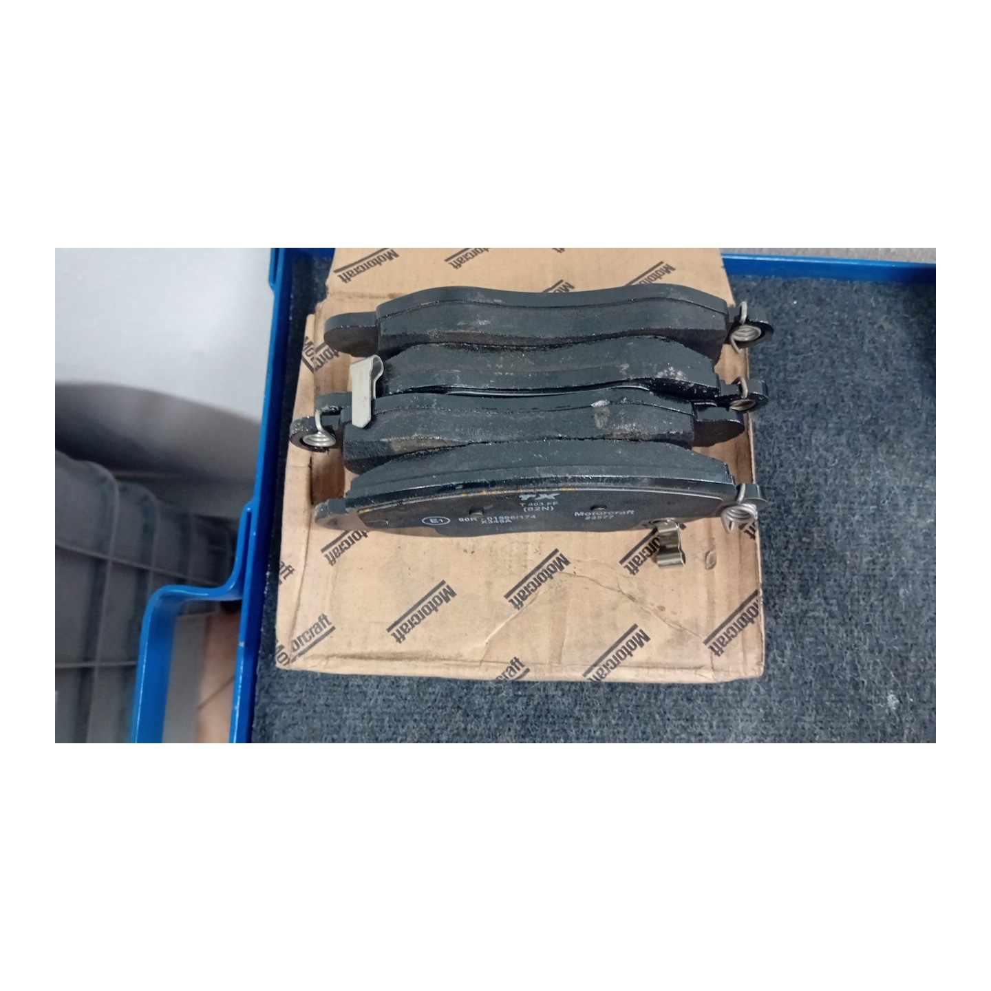 SERIE PASTIGLIE FRENI ANT. MOTORCRAF 036 FORD TRANSIT (FY) (09/00-06/06)  1465166