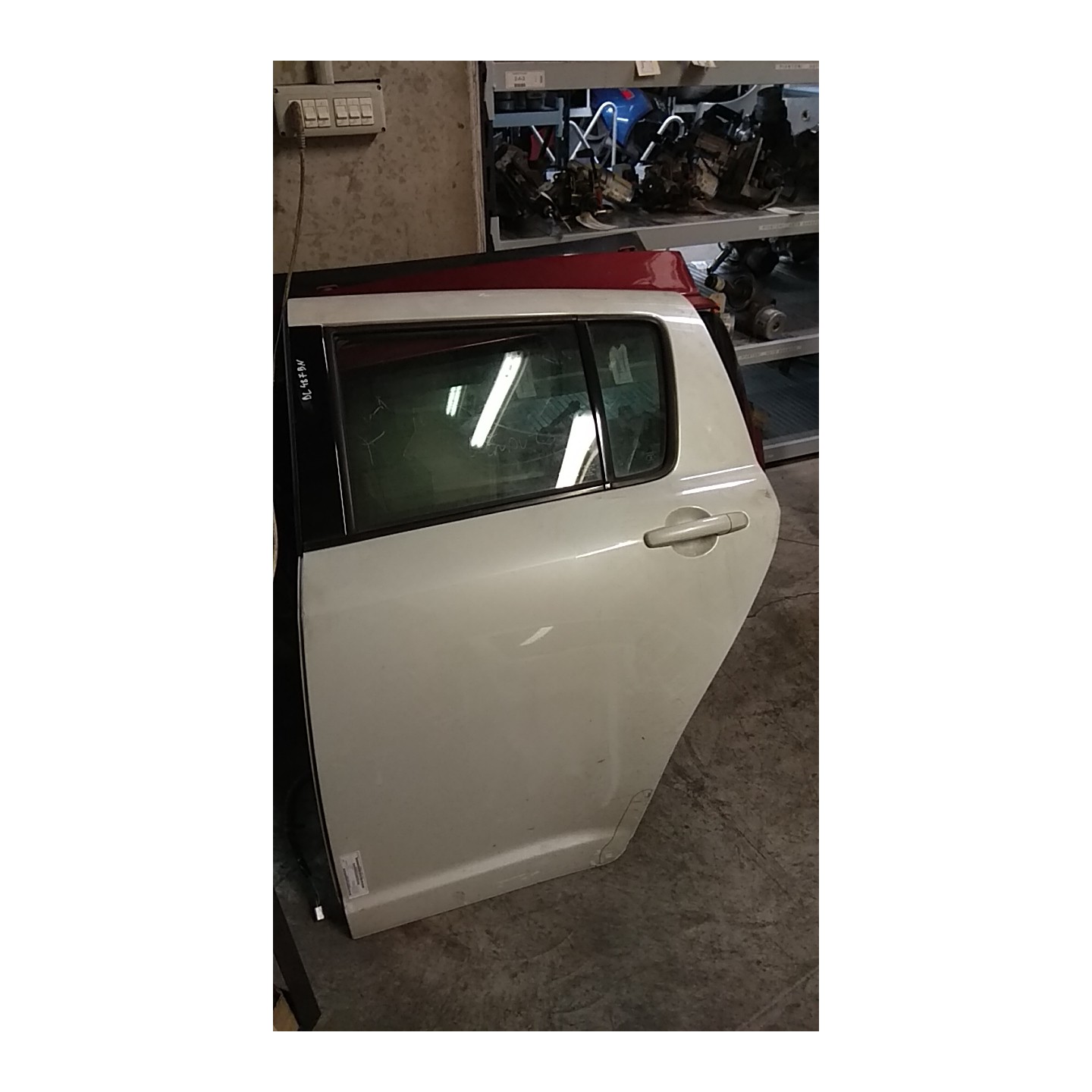 PORTA POST. SX. 015 SUZUKI SWIFT (04/05-02/11) M13A 6800462J00000