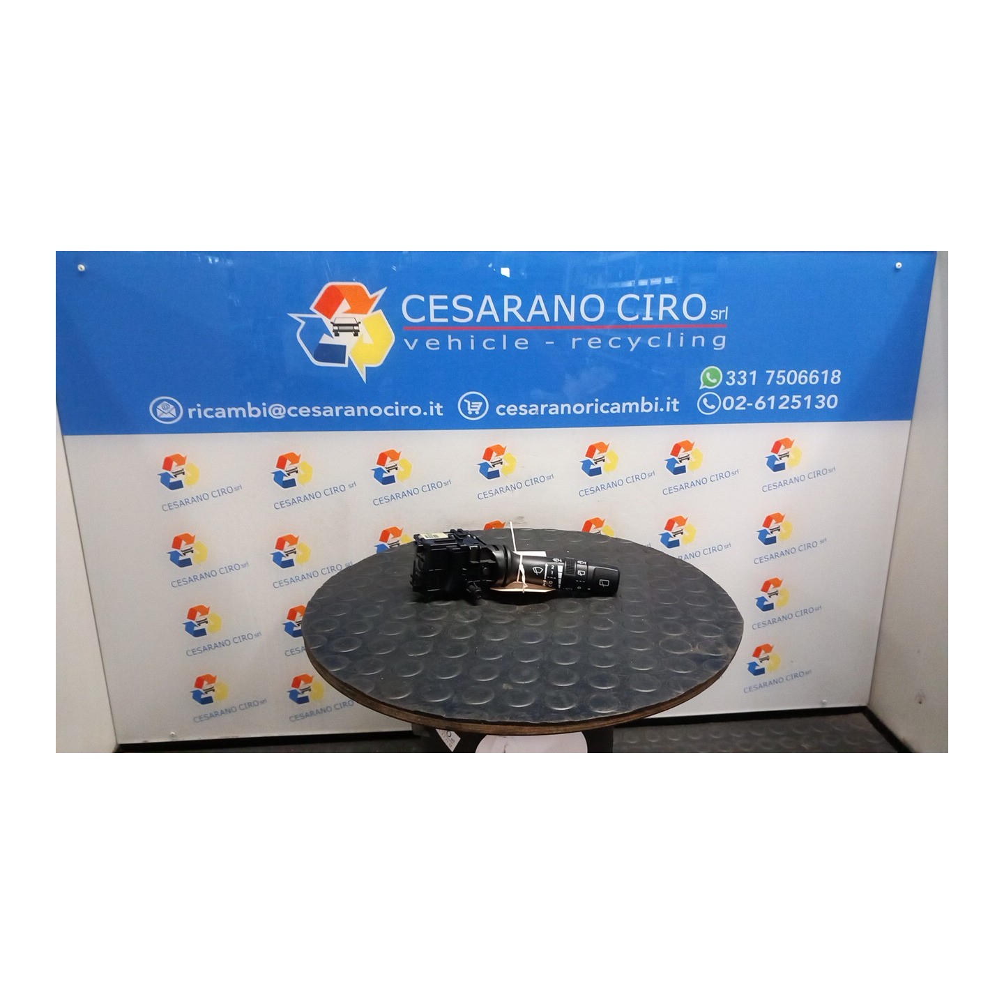 BLOCCO COMANDI TERGICRISTALLI 009 KIA RIO 3A SERIE (08/11-09/15) D3FA 934203S510