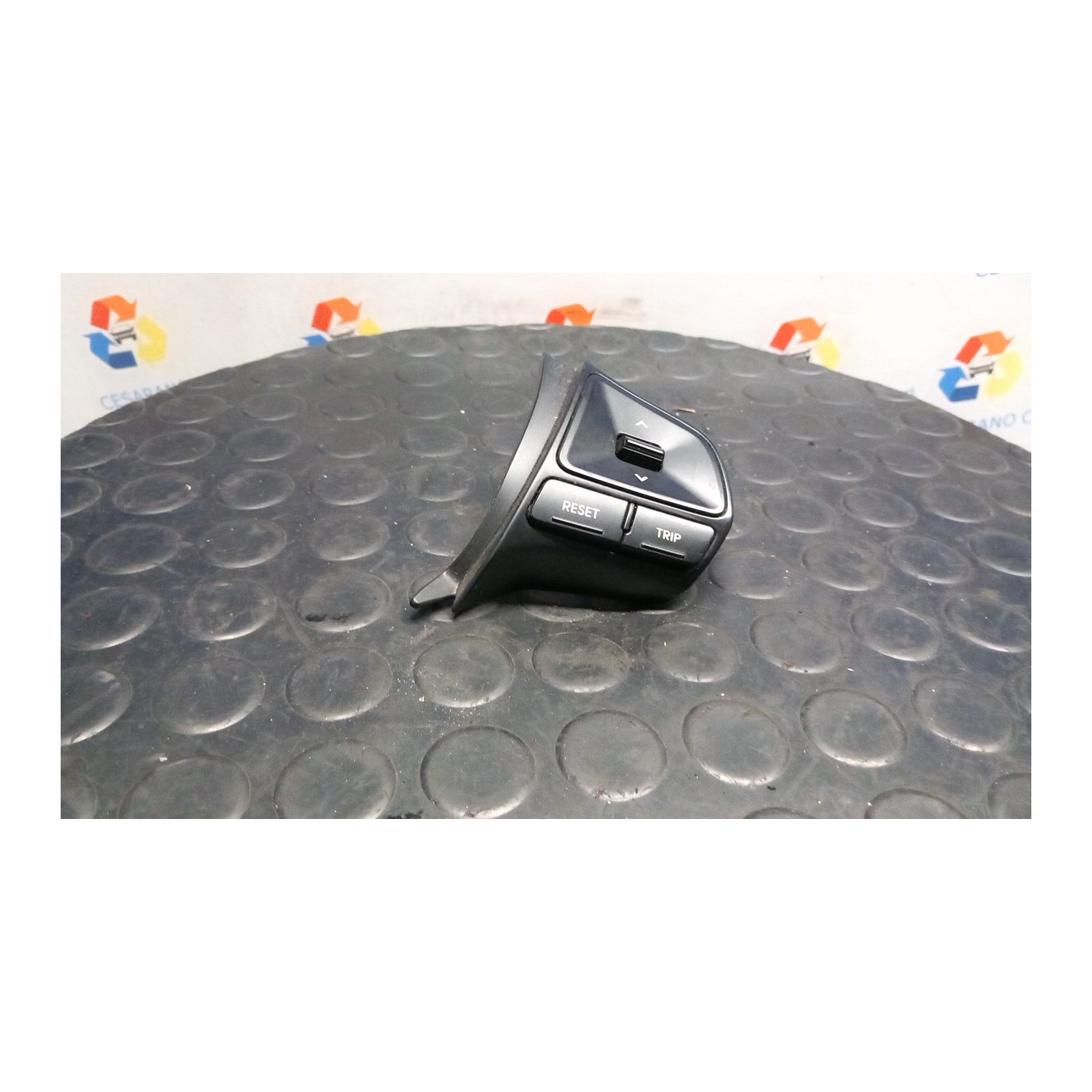 BLOCCO VOLANTE MULTIFUNZIONE DX. 010 KIA RIO 3A SERIE (08/11-09/15) D3FA 967001W200CA