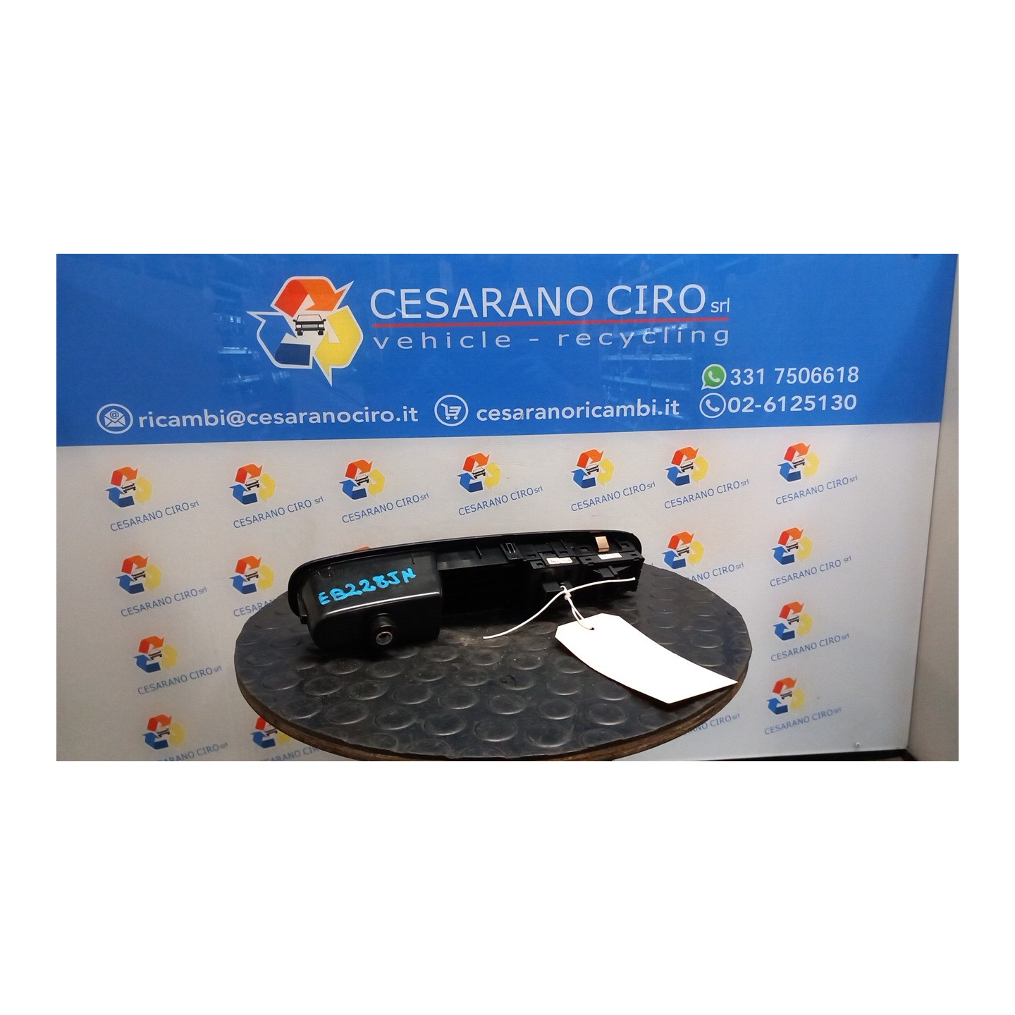 BLOCCO COMANDI ALZACRISTALLI E RETROVISORI EST. 075 FIAT PUNTO EVO (3J) (08/09-07/13) 199A4000 735500050