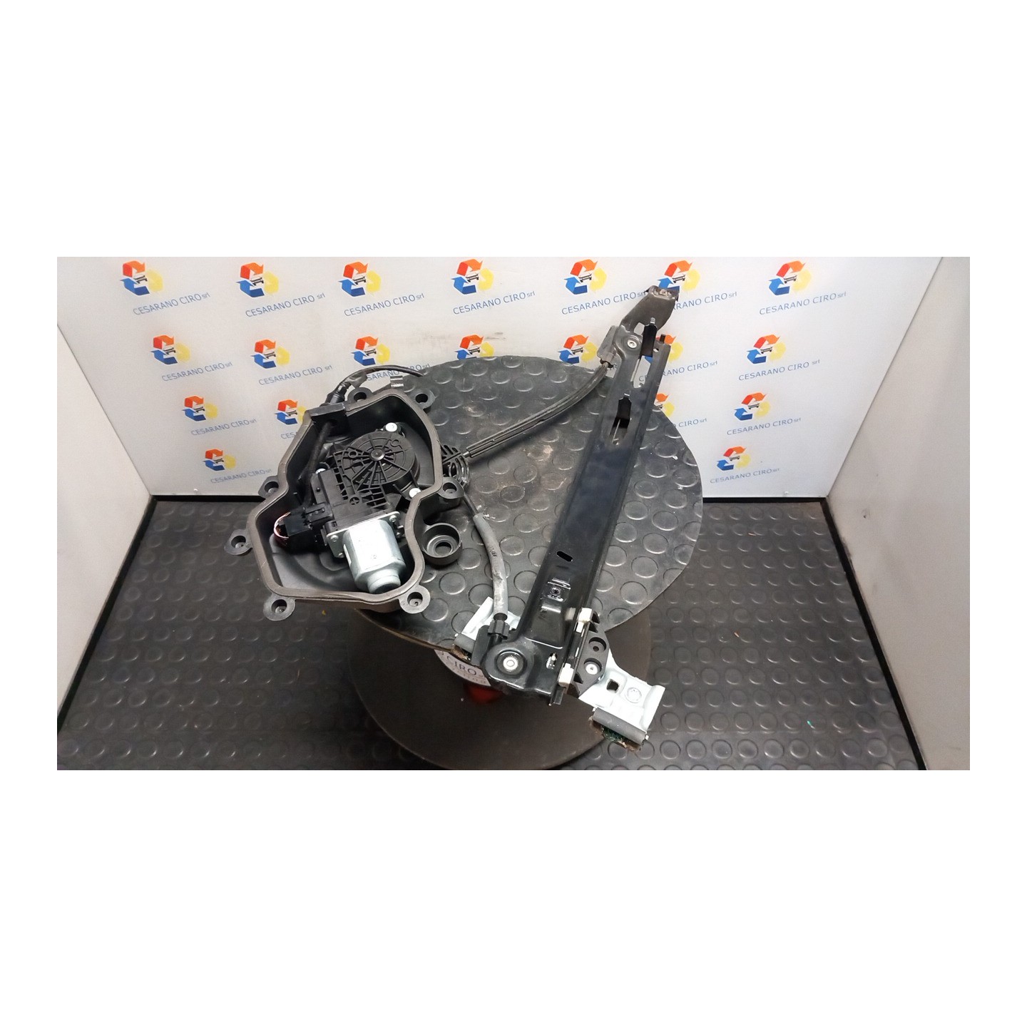 ALZACRISTALLO ELETTR. PORTA POST. SX. 038 SEAT IBIZA (6J) (03/12-11/15) CFW 6J4839461A