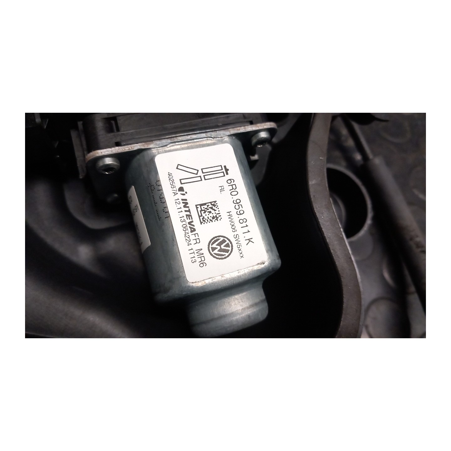 ALZACRISTALLO ELETTR. PORTA POST. SX. 038 SEAT IBIZA (6J) (03/12-11/15) CFW 6J4839461A