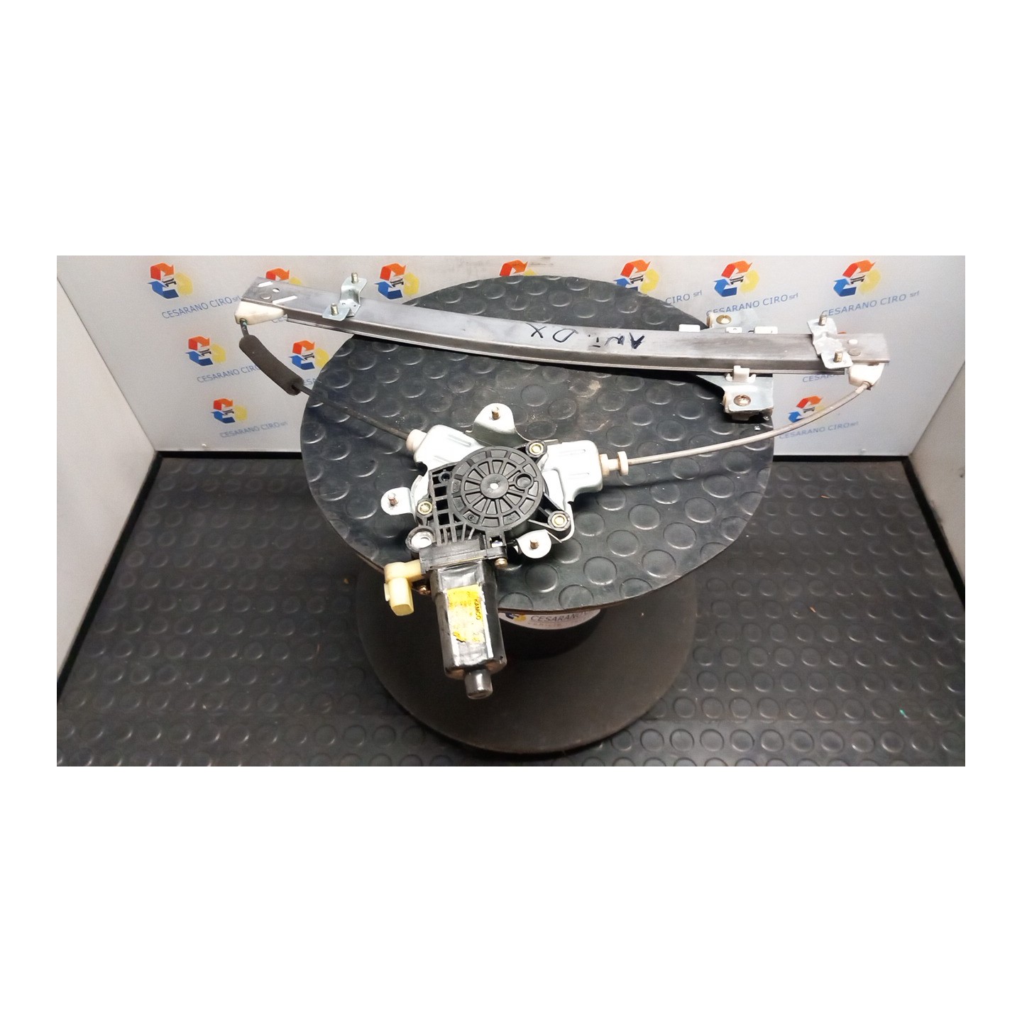 ALZACRISTALLO PORTA ANT. DX. 082 HYUNDAI GETZ (07/02-12/09) G4EA 824021C000