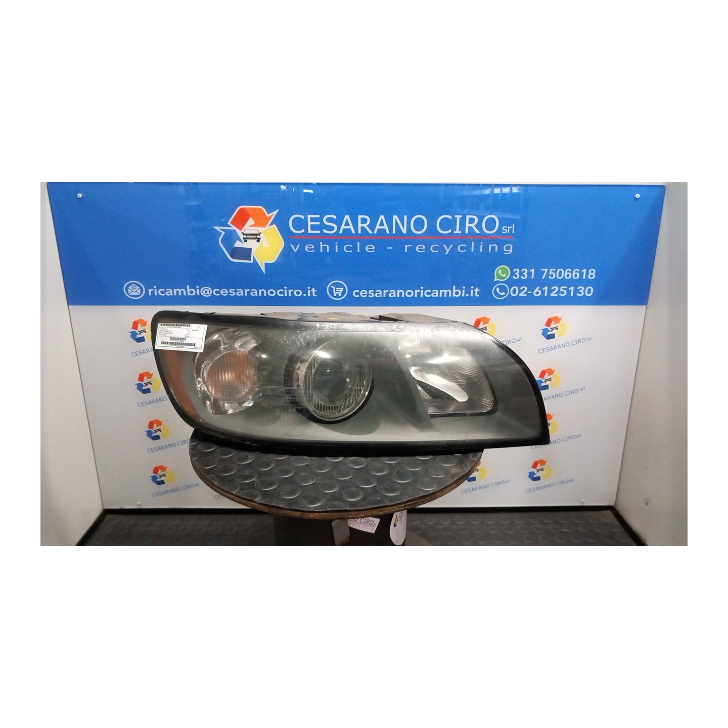 PROIETTORE DX. 084 VOLVO V50 (02/04-12/12) D4204T 30698888