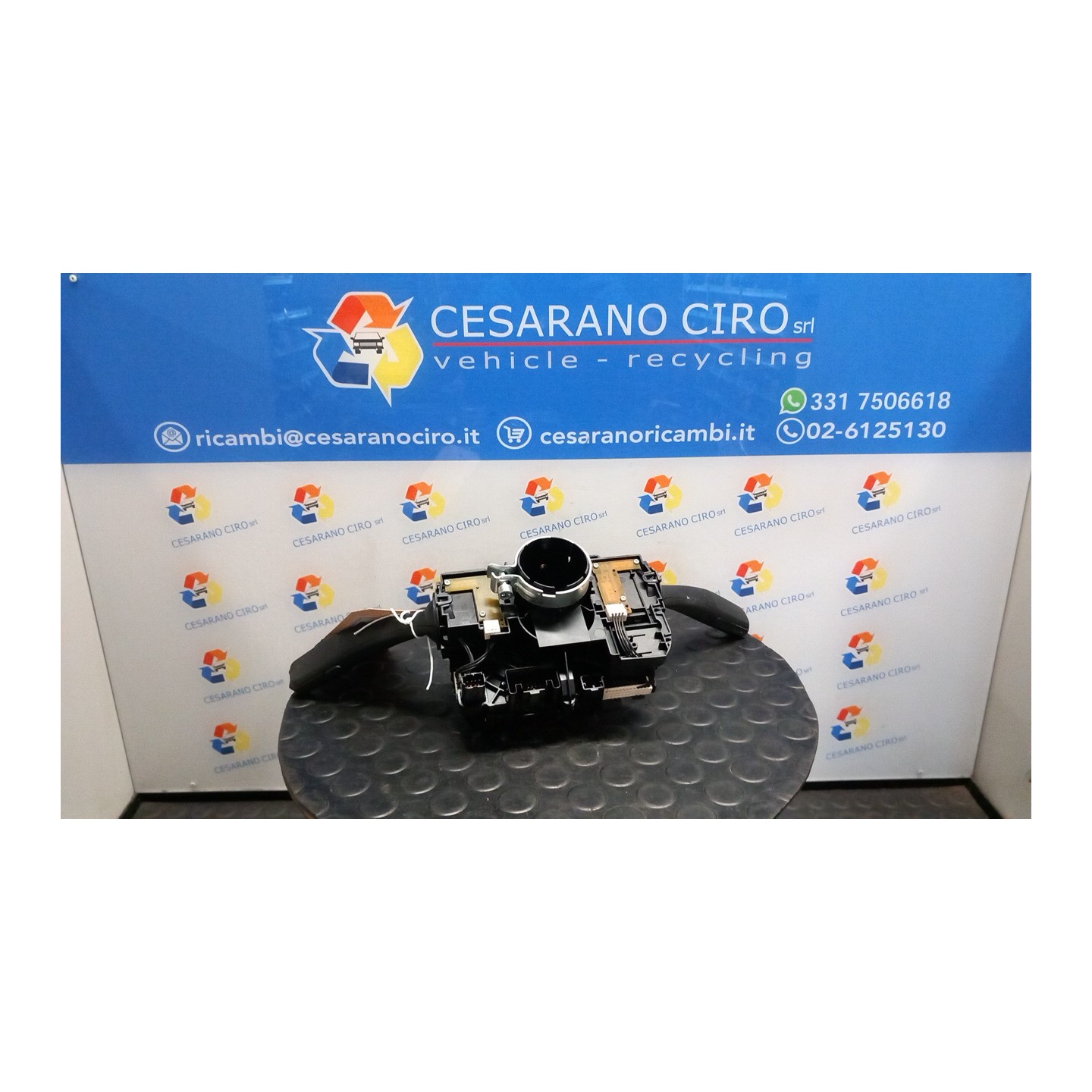 DEVIOGUIDASGANCIO 099 AUDI A4 (8K) (09/07-03/13) CAH 8K09535024PK
