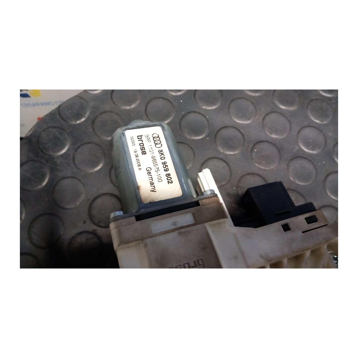 ALZACRISTALLO ELETTR. PORTA ANT. DX. 105 AUDI A4 (8K) (09/07-03/13) CAH 8K0837462E