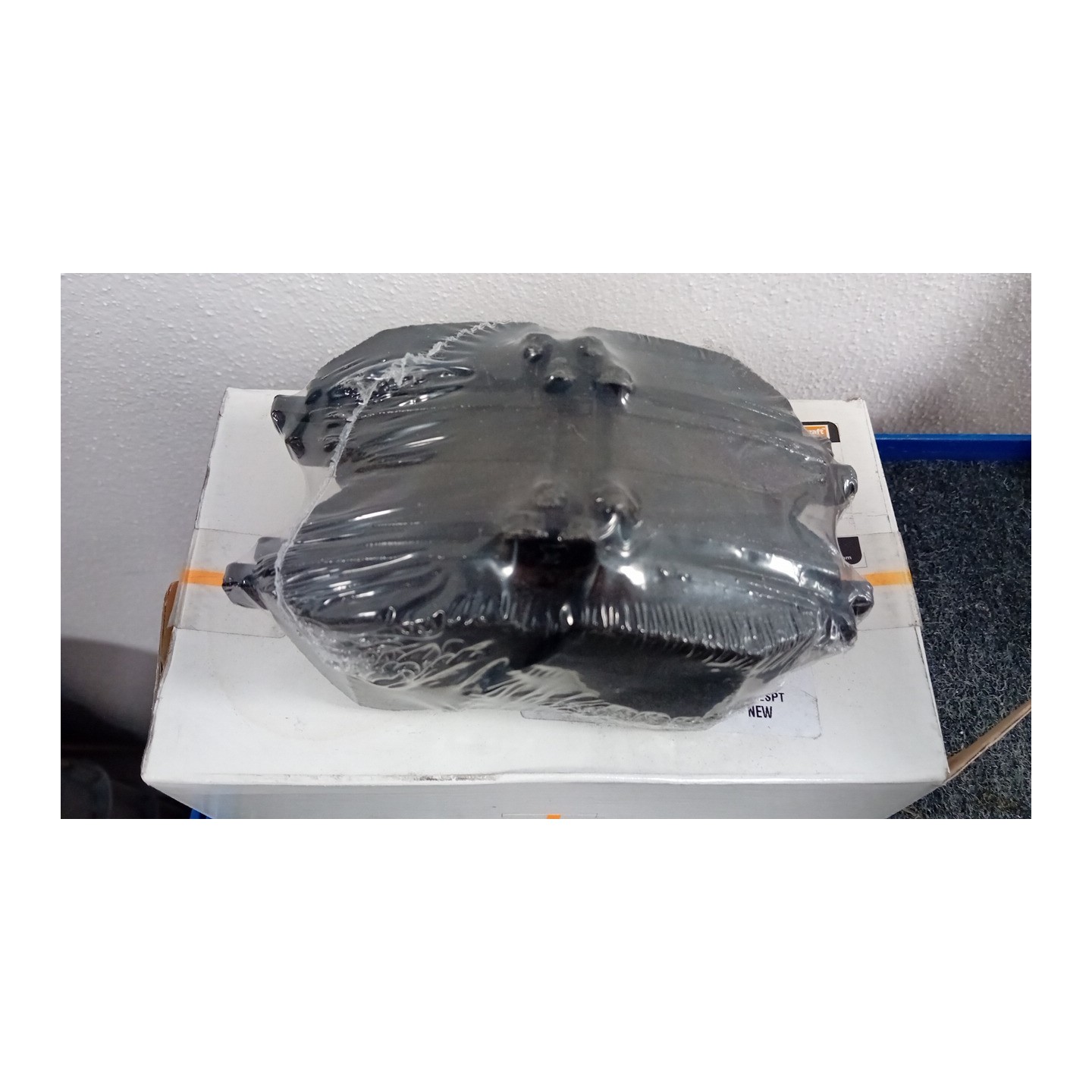 SERIE PASTIGLIE FRENI ANT. PACC. AMG 013 MERCEDES-BENZ CLASSE C (W/S204) (01/11-)  A0074209220