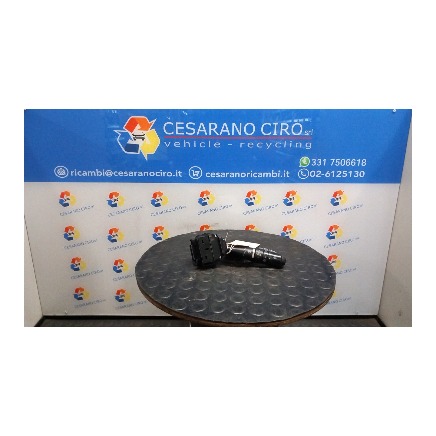 BLOCCO COMANDI TERGICRISTALLI NERO 036 MITSUBISHI COLT (06/04-12/09) 134910 MN164702XA
