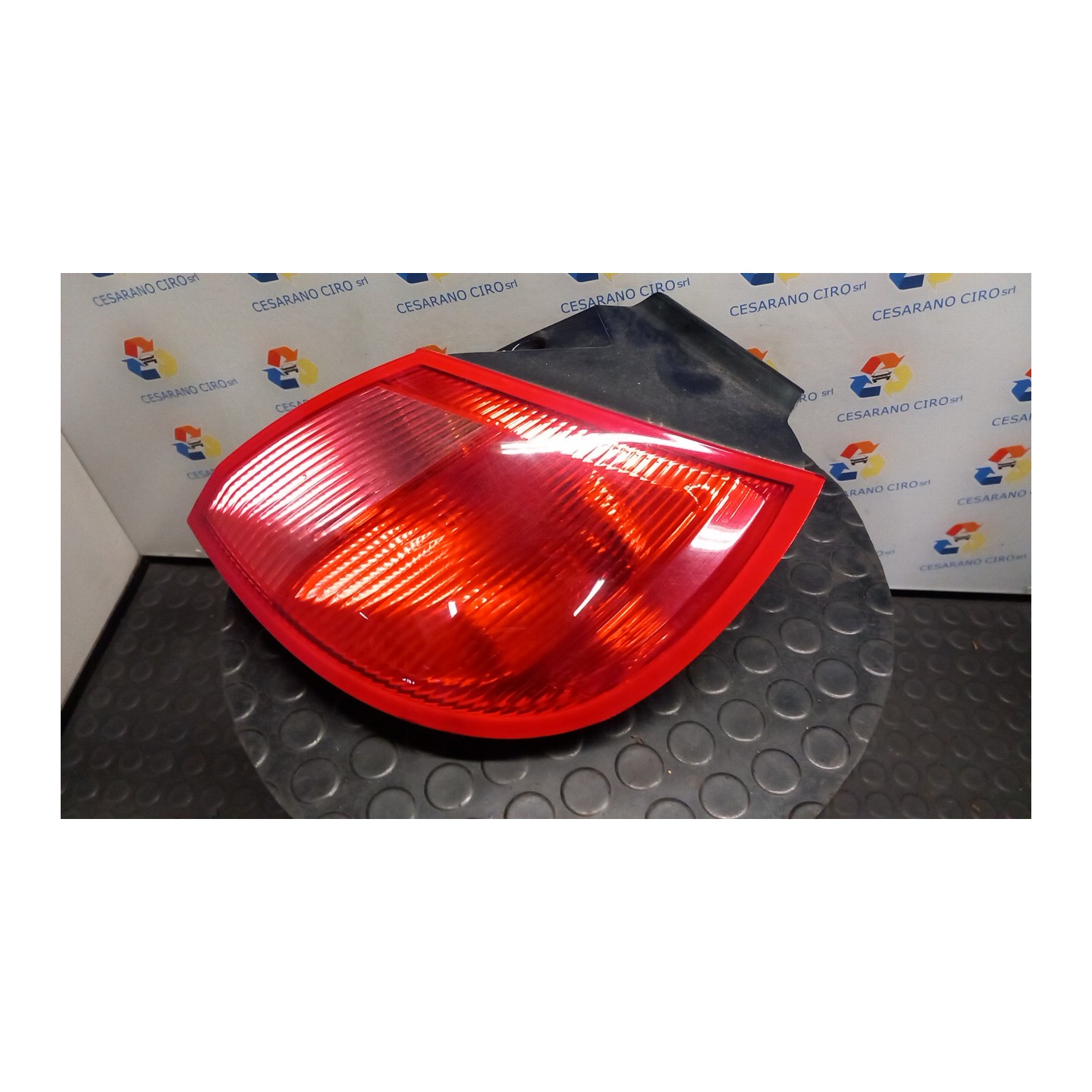 FANALE POST. PARTE EST. DX. 023 MITSUBISHI COLT 7A SERIE (06/04-12/09) 134910 MN186268