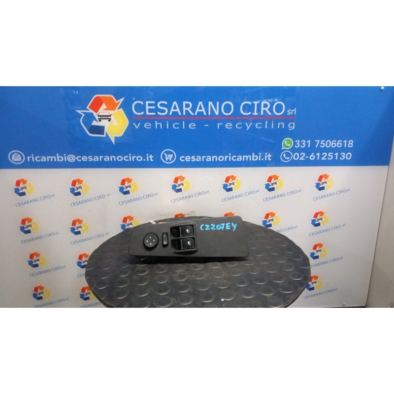 BLOCCO COMANDI ALZACRISTALLI E RETROVISORI EST. ALZACRISTALLO ELETTRICO POST SX. 050 FIAT GRANDE PUNTO (2Y) (06/05-12/08 199A200