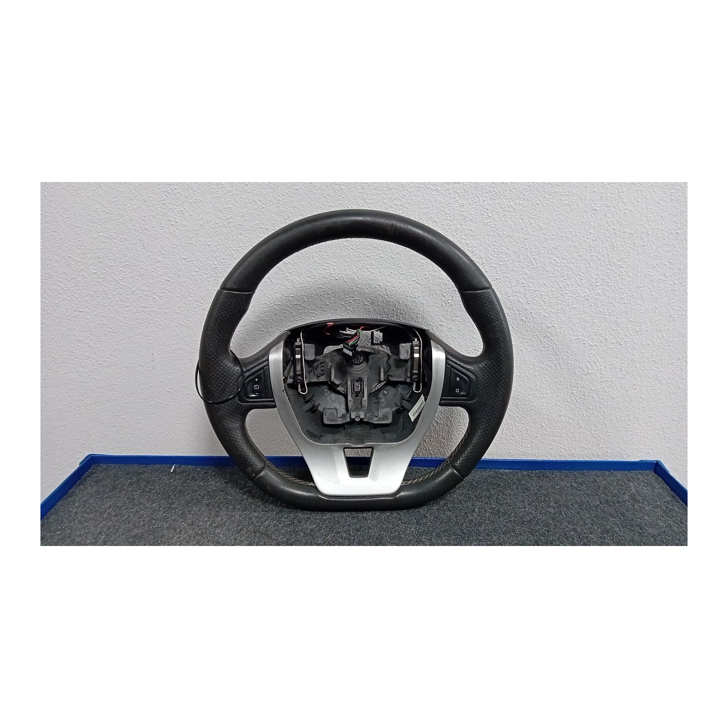 VOLANTE C/REG. DI VELOCITA 096 RENAULT LAGUNA 3A SERIE (09/07-) M9RL8 484300005R