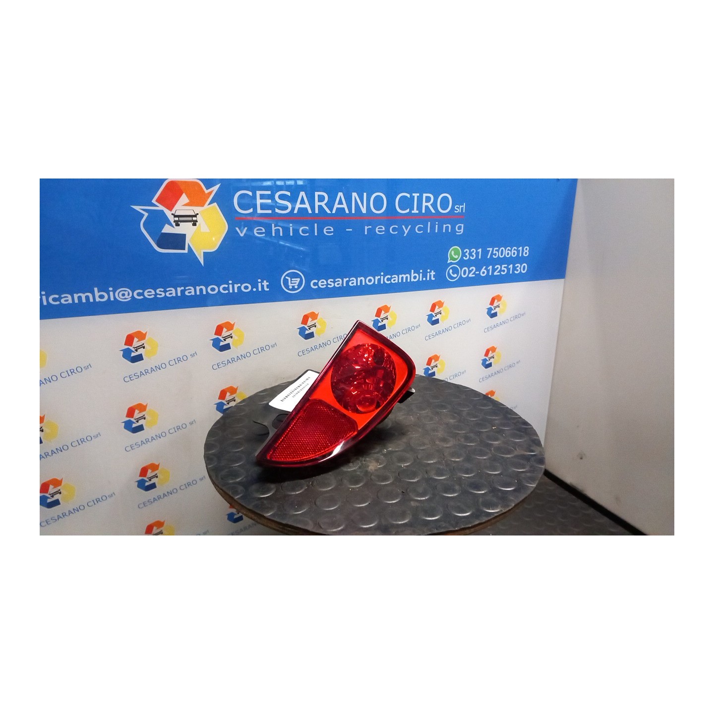 FANALE RETRONEBBIA DX. 149 RENAULT ESPACE 4A SERIE (03/06-03/15) G9TD6 8200027154