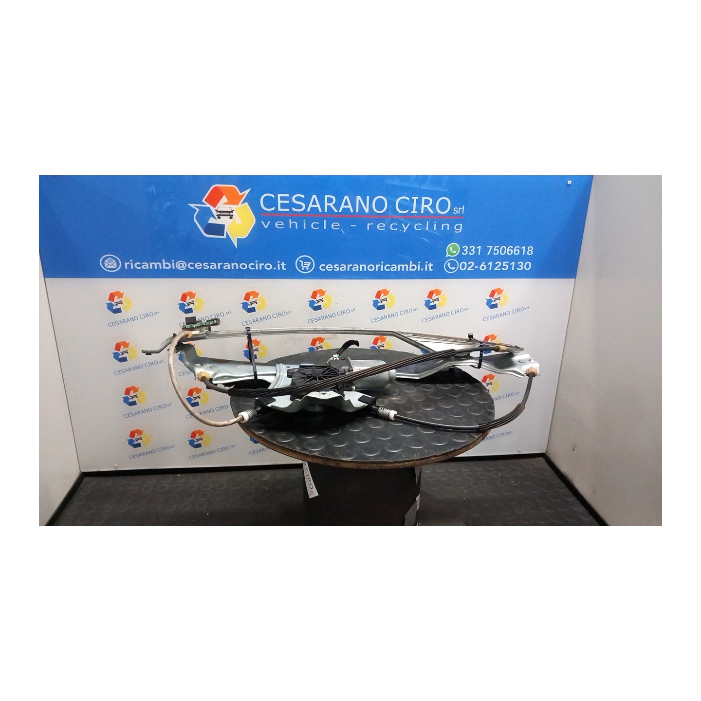 ALZACRISTALLO ELETTR. PORTA ANT. C/MOROTINO A IMPULSI SX. 031 RENAULT CLIO 3A SERIE (05/09-) D4FD7 8200843592