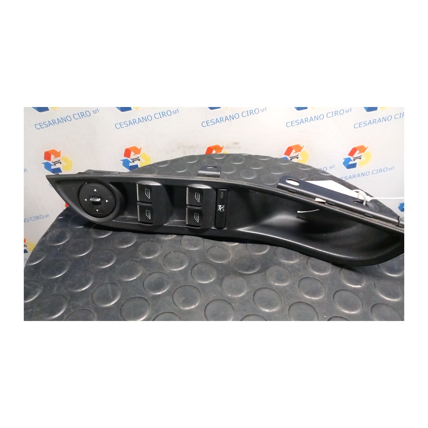 BLOCCO COMANDI ALZACRISTALLI C/CRISTALLI ELET. POST. 047 FORD FOCUS (CB8) (02/11-11/15) PNDA 2029540