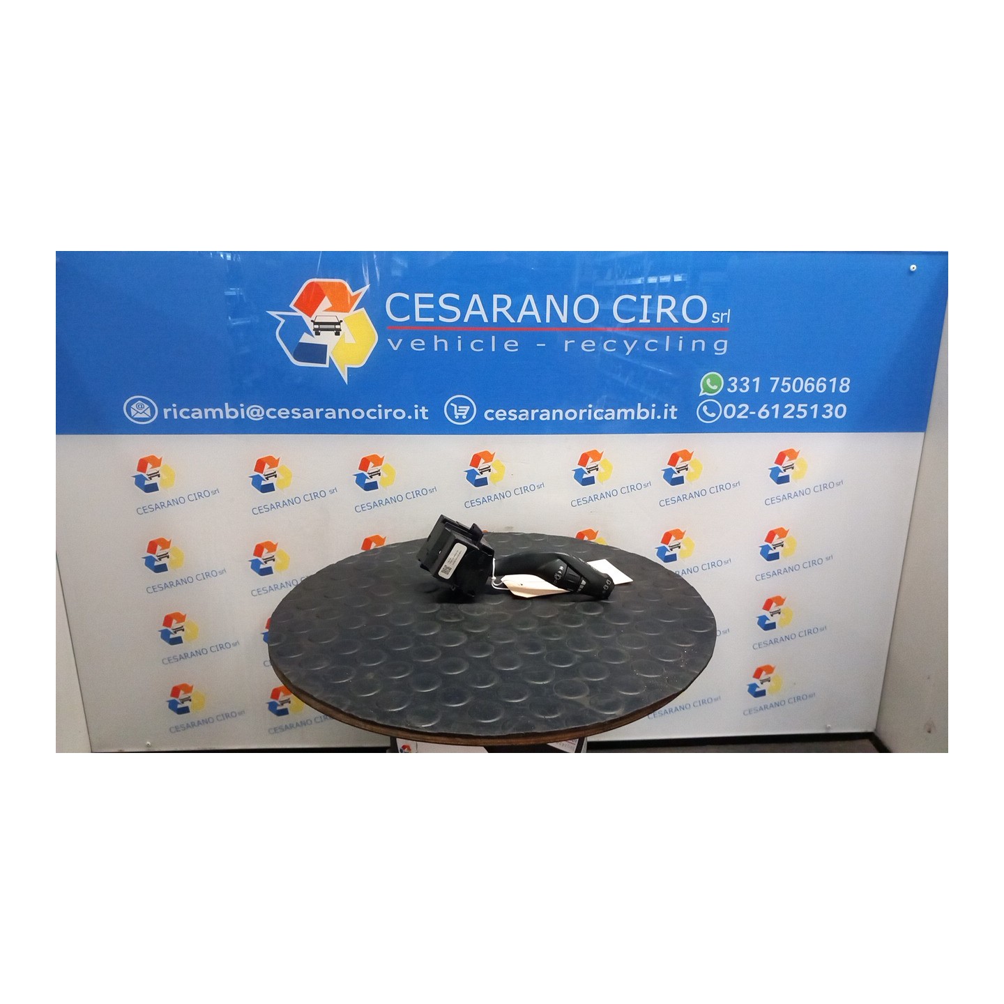 BLOCCO COMANDI TERGICRISTALLI 051 FORD FOCUS (CB8) (02/11-11/15) PNDA 1706621