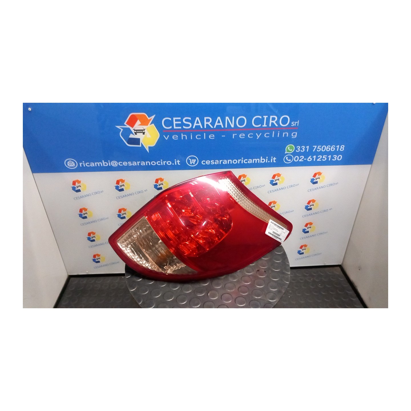 FANALE POST. DX. 070 TOYOTA RAV 4 3A SERIE (01/06-10/10) 2ADFTV 8155142091
