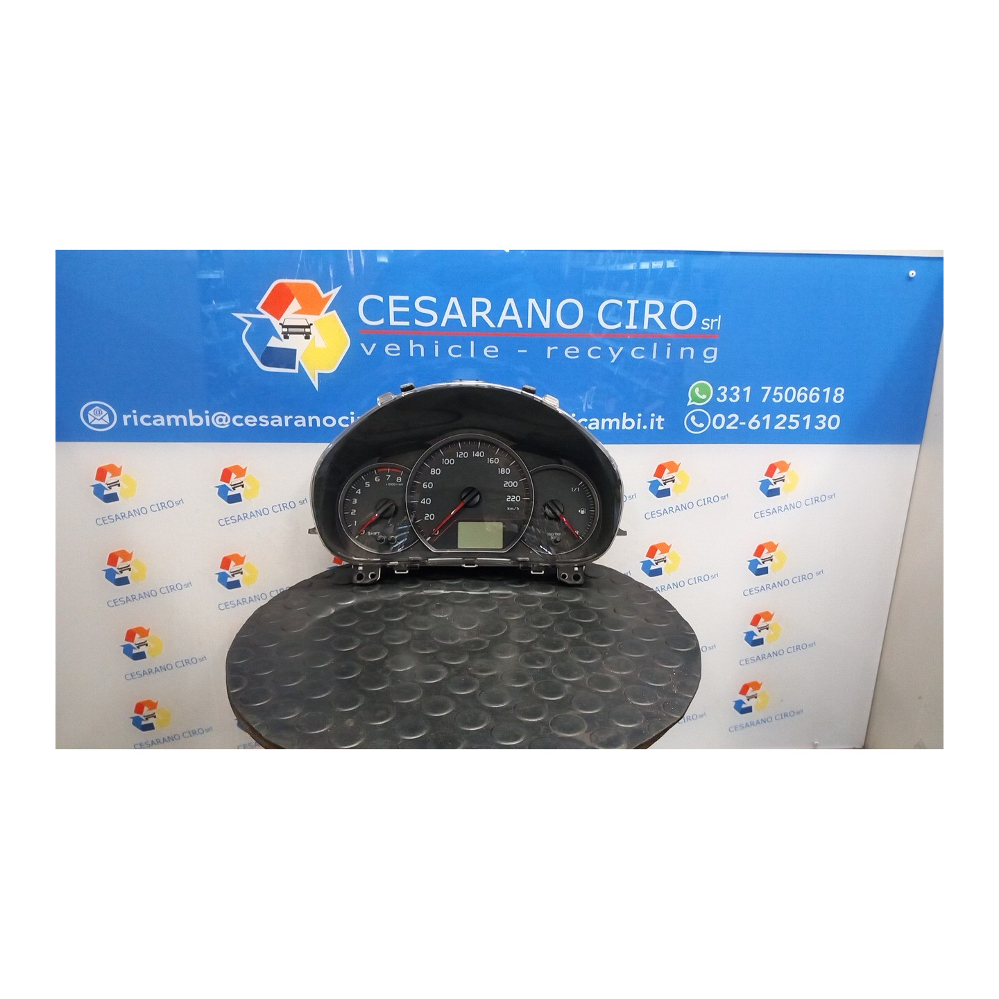 QUADRO STRUMENTI COMPL. C/CRUISE CONTROL 089 TOYOTA YARIS (09/11-02/15) 1NR-FE 838000DR50