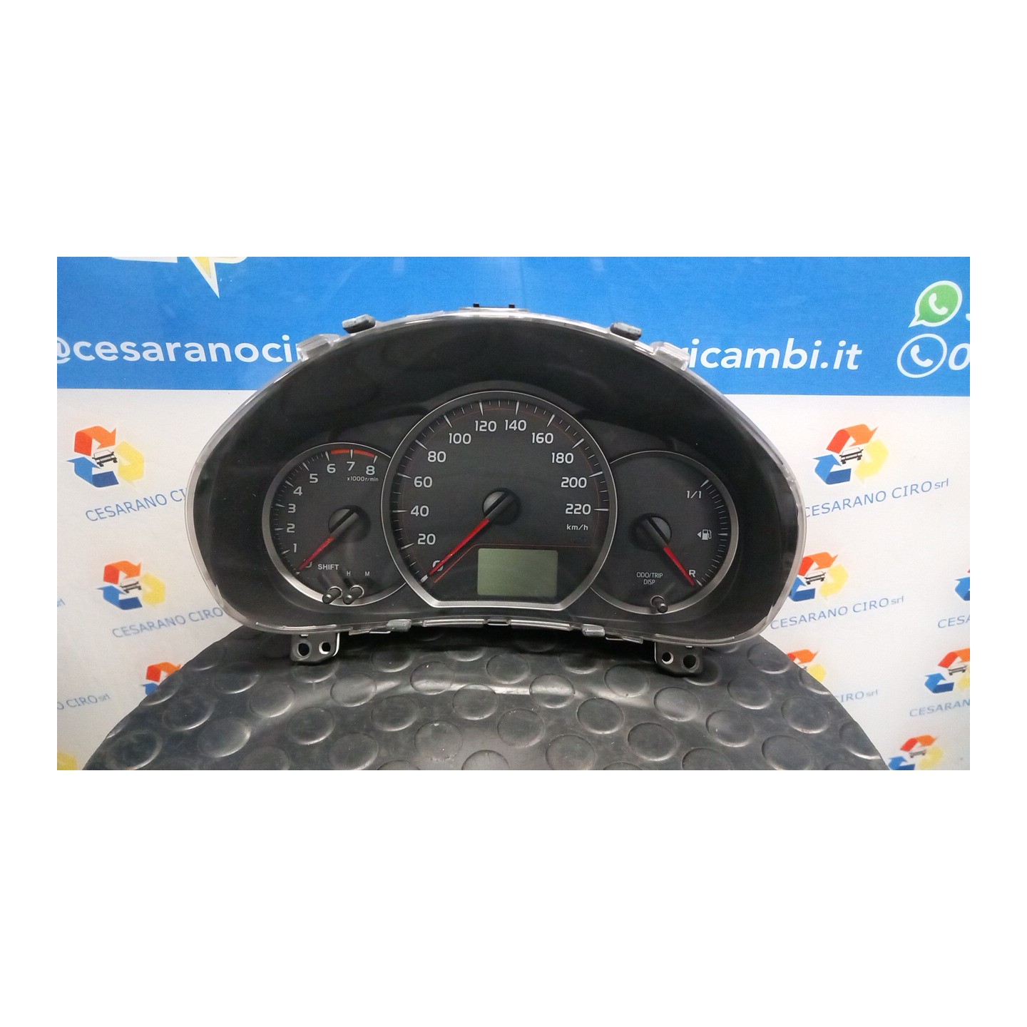 QUADRO STRUMENTI COMPL. C/CRUISE CONTROL 089 TOYOTA YARIS (09/11-02/15) 1NR-FE 838000DR50