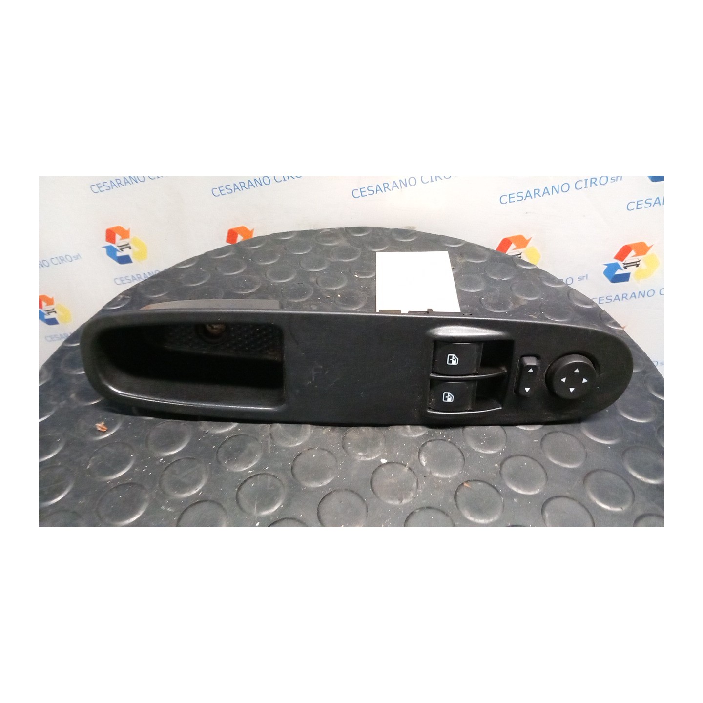 BLOCCO COMANDI ALZACRISTALLI E RETROVISORI EST. 124 FIAT PUNTO EVO (3J) (08/09-07/13) 199A4000 735500050