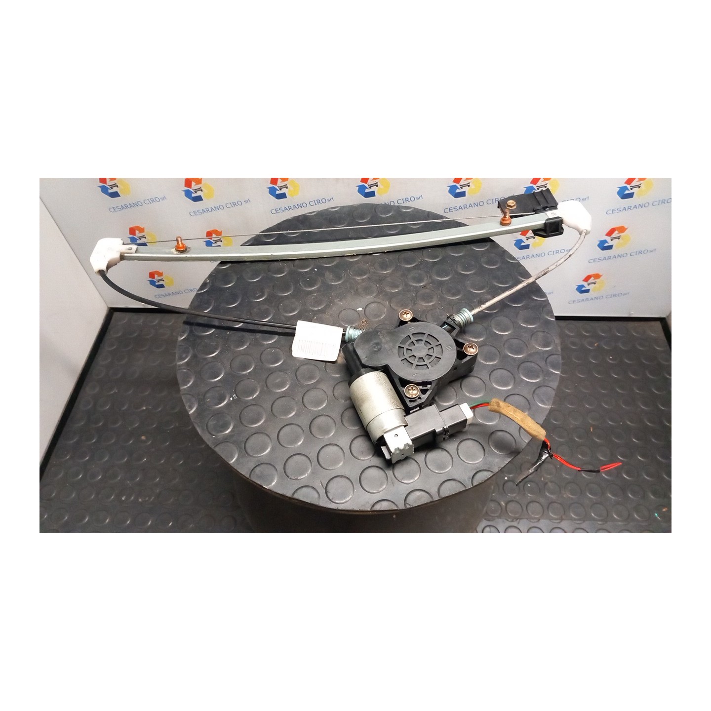 ALZACRISTALLO PORTA POST. DX. 126 MAZDA MAZDA 2 1A SERIE (02/03-08/07 FUJA DD1072560D