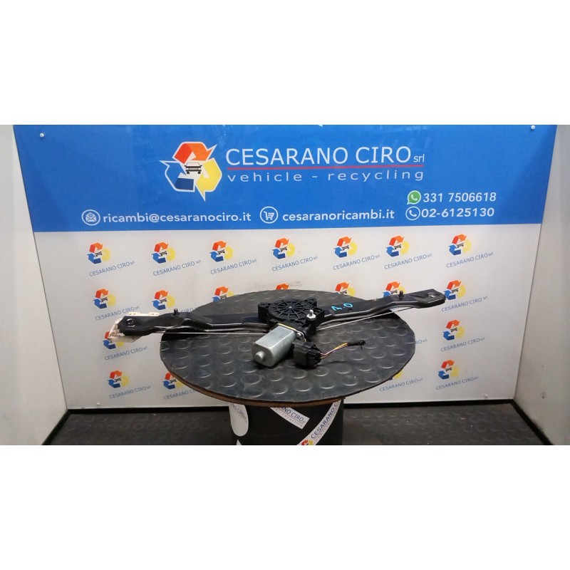 ALZACRISTALLO ELETTR. PORTA ANT. DX. 025 FIAT PANDA (4Q) (05/16-) 169A4000 52076549