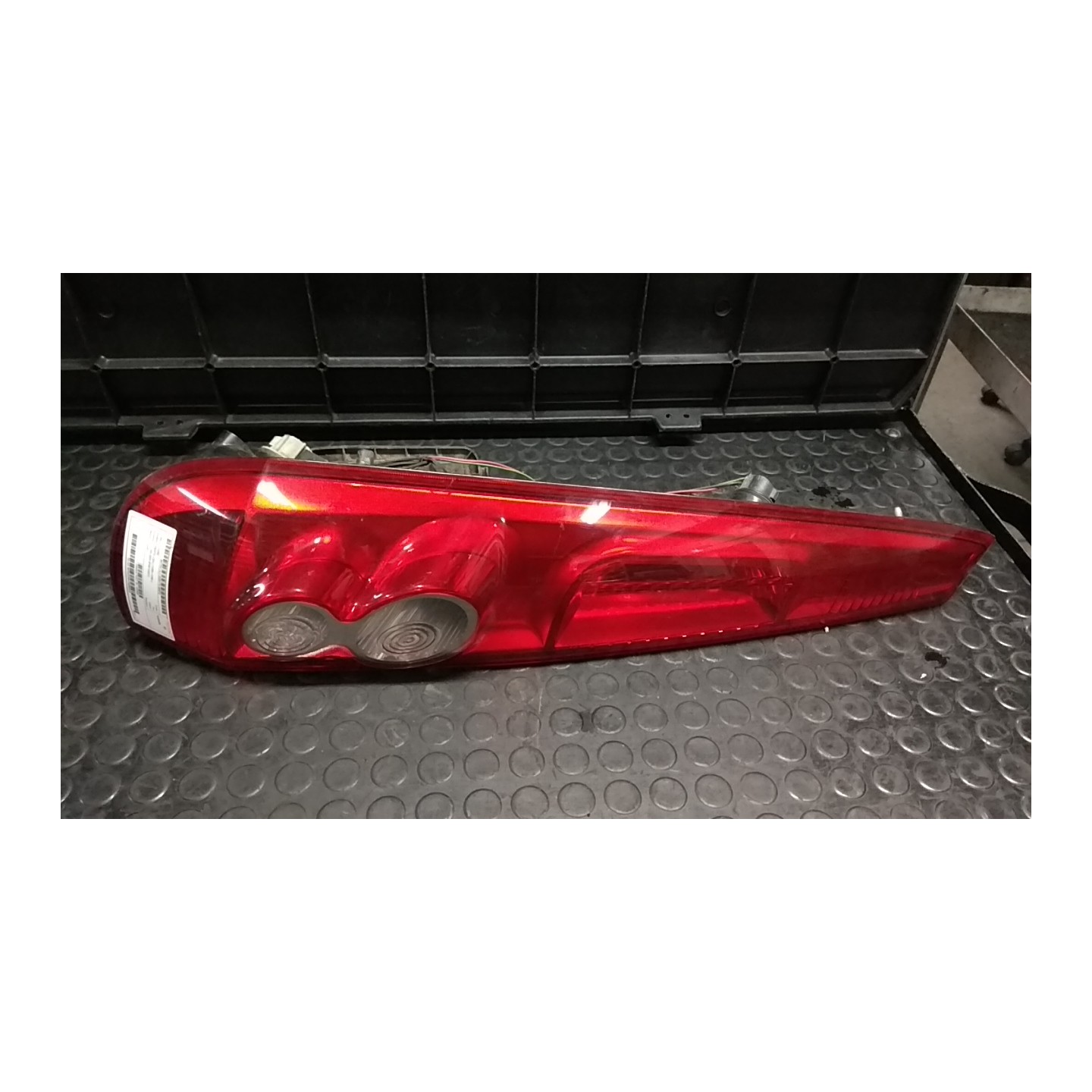 FANALE POST. SX. 010 FORD FIESTA (CBK) (12/05-12/08) FUJA 1437626