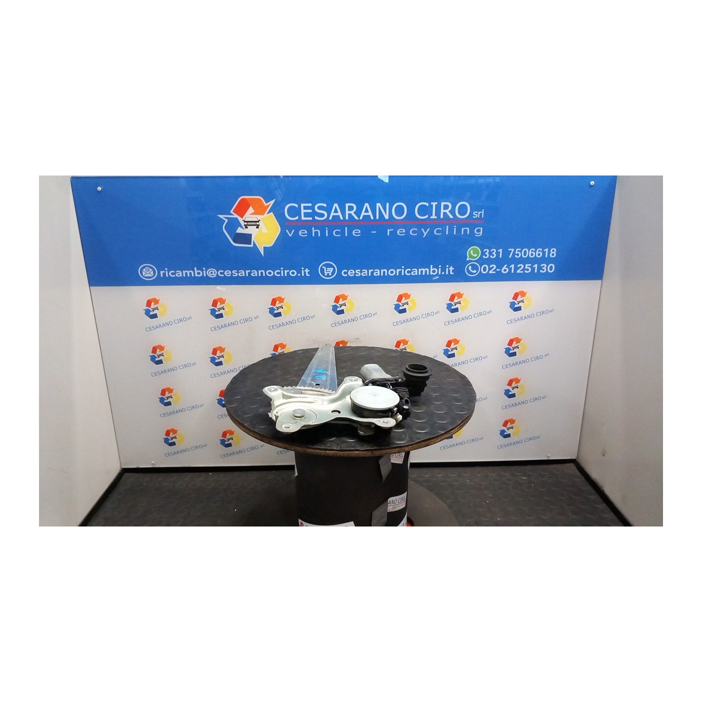 ALZACRISTALLO ELETTR. PORTA POST. DX. 045 TOYOTA RAV 4 3A SERIE (01/06-10/10) 2ADFTV 6980342040
